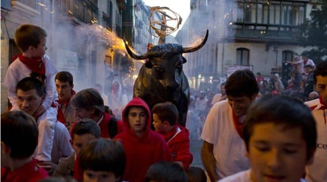 toro de fuego san fermín